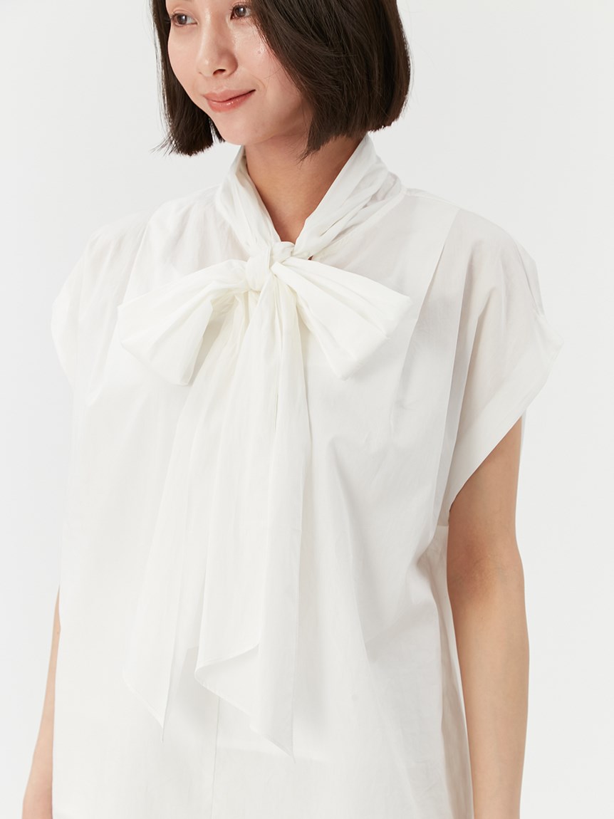 bow.a IRIS BLOUSE ノースリーブ　ホワイト