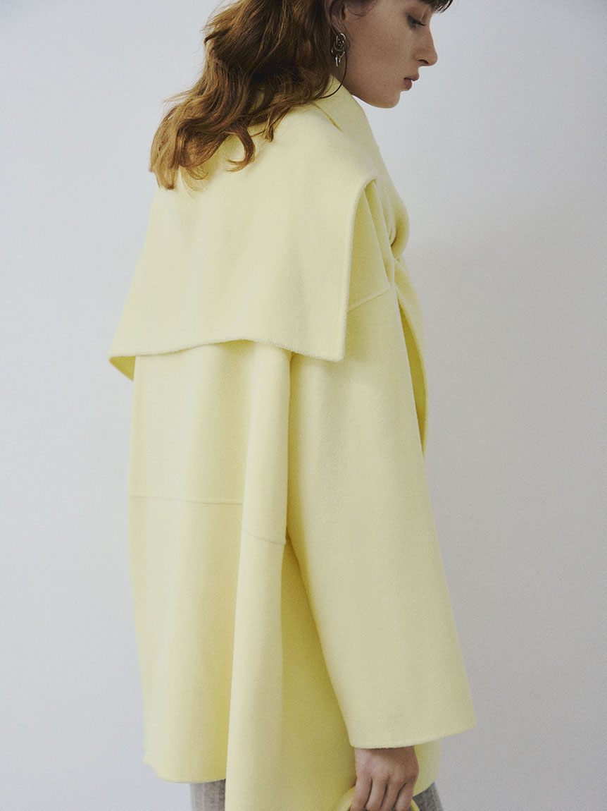 マフラー付ノーカラーリバーミドルコート(ノーカラージャケット