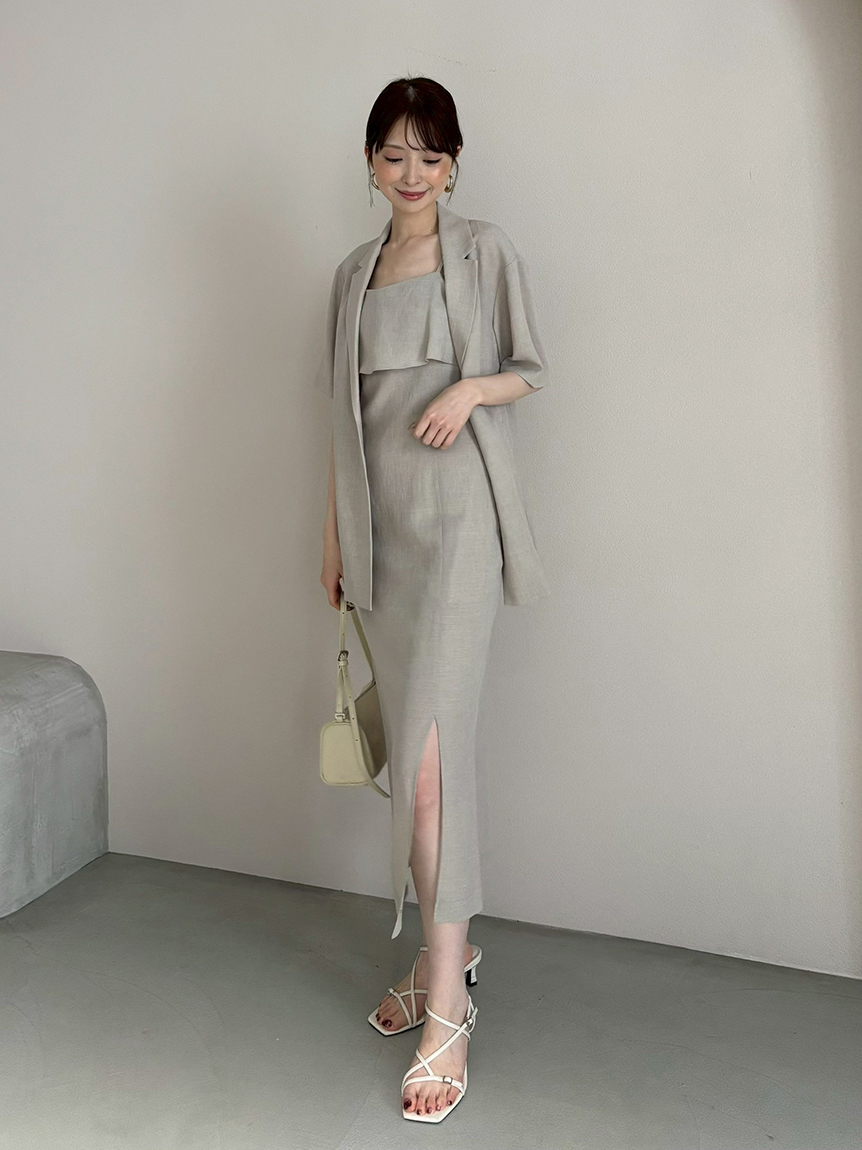 未使用に近い✨フレイアイディー　ハーフスリーブジャケット　 半袖　ベージュ 未使用に近い✨フレイアイディー ハーフスリーブジャケット 半袖