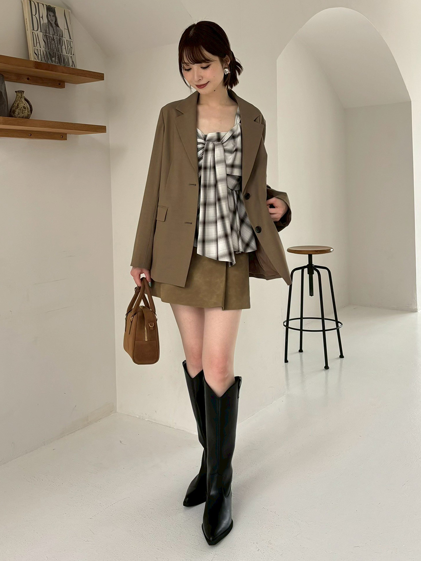 一*！様 FRAY.ID カットアウトテーラードジャケット、クロスベルトミニスカ FRAY I.D（フレイアイディー）の「カットアウトテーラードジャケット