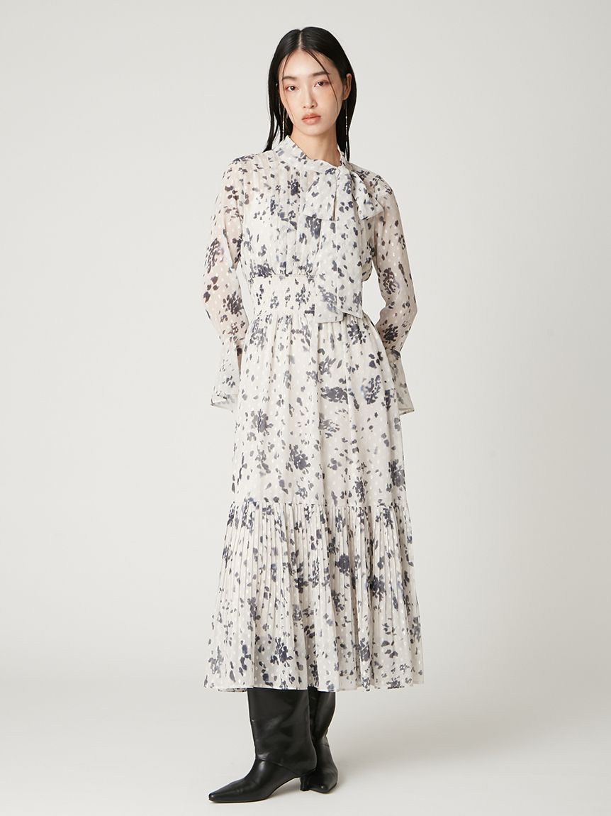 ボウタイプリーツプリントワンピース(マキシ・ロングワンピース