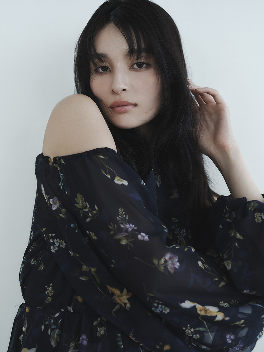 00サイズ】フラワープリントオフショルティアードワンピース(マキシ