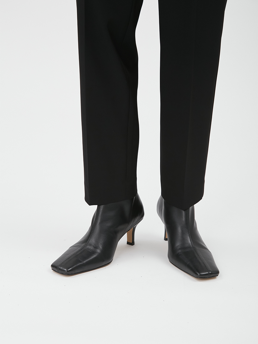 店舗・オフィシャルオンラインストア限定】Tapered Pants