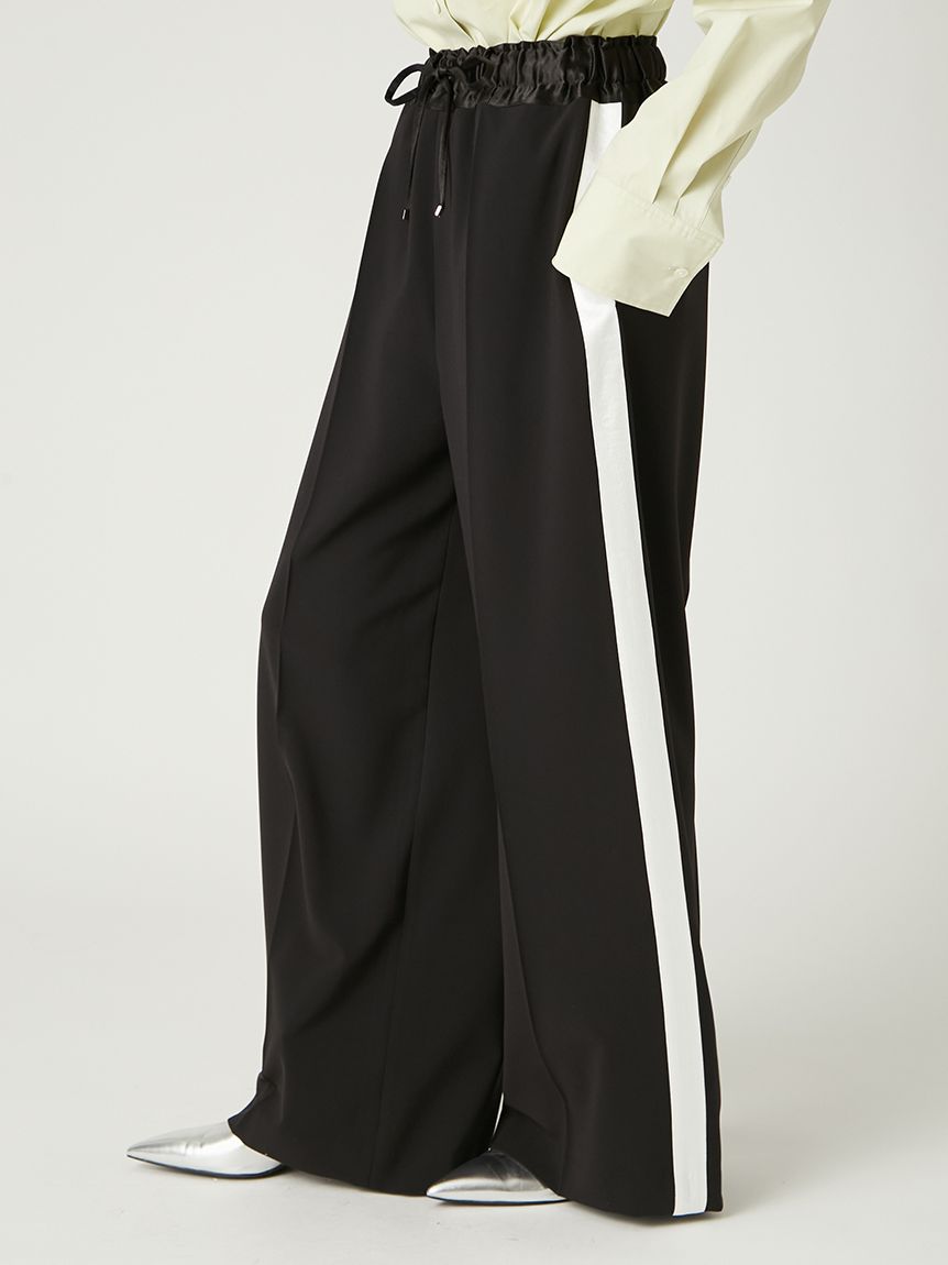 CELINE サイドライン　ワイドストレートパンツ　バイカラー　ネイビー　38 CELENA（セレナ）の「バイカラー 切り替えサイドラインパンツ