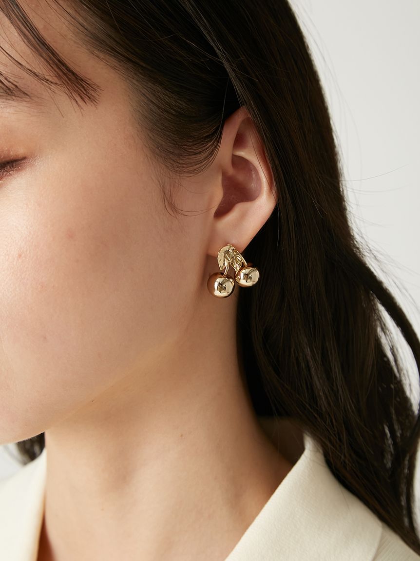 新品未開封 FRAY I.D フレイアイディー トルネードピアス GLD チェリーチャームピアス(ピアス)｜アクセサリー｜FRAY I.D