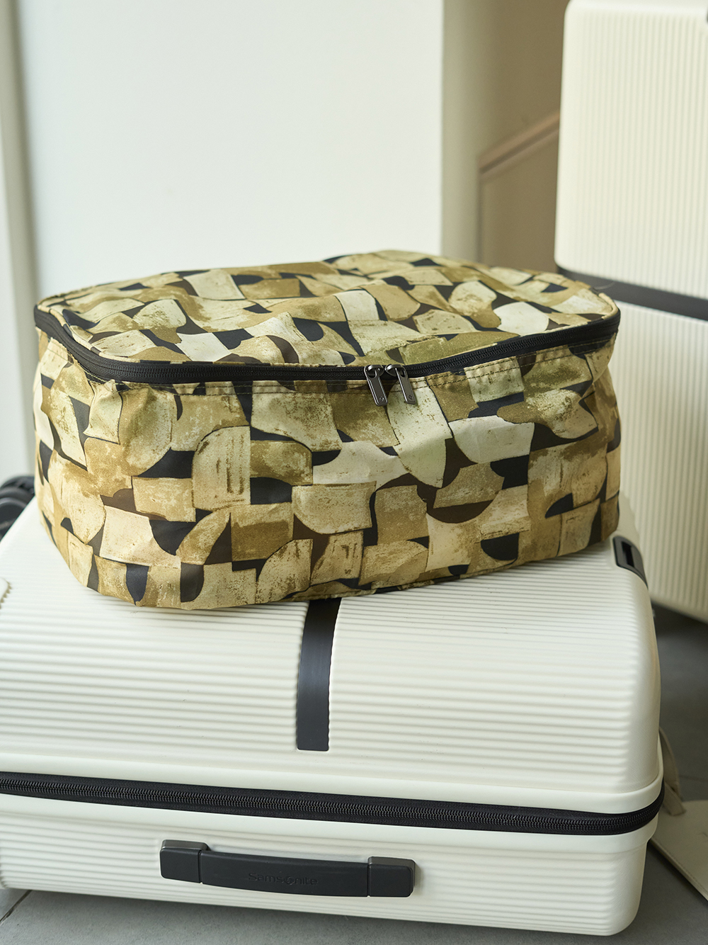 Samsonite】コラボスーツケース(55cm)(キャリーケース)｜バッグ｜FRAY