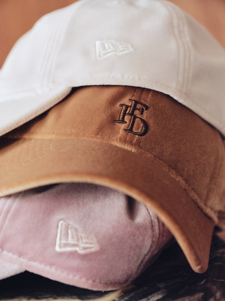FRAY I.D｜NEW ERA®】9TWENTY(TM)ベロア刺繍キャップ(帽子
