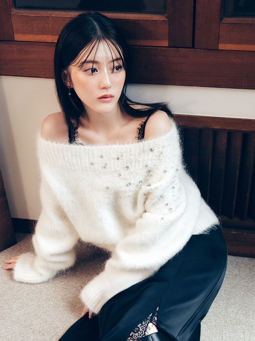 新品タグ付 FRAY I.D アルパカシャギービジューオフショルニット アルパカシャギービジューオフショルニット｜FRAY I.D フレイ・アイディー