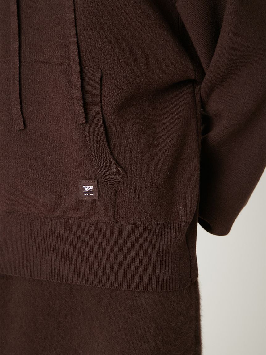 Reebok× FRAY I.D】サテンロゴニットフーディー(ニット)｜トップス