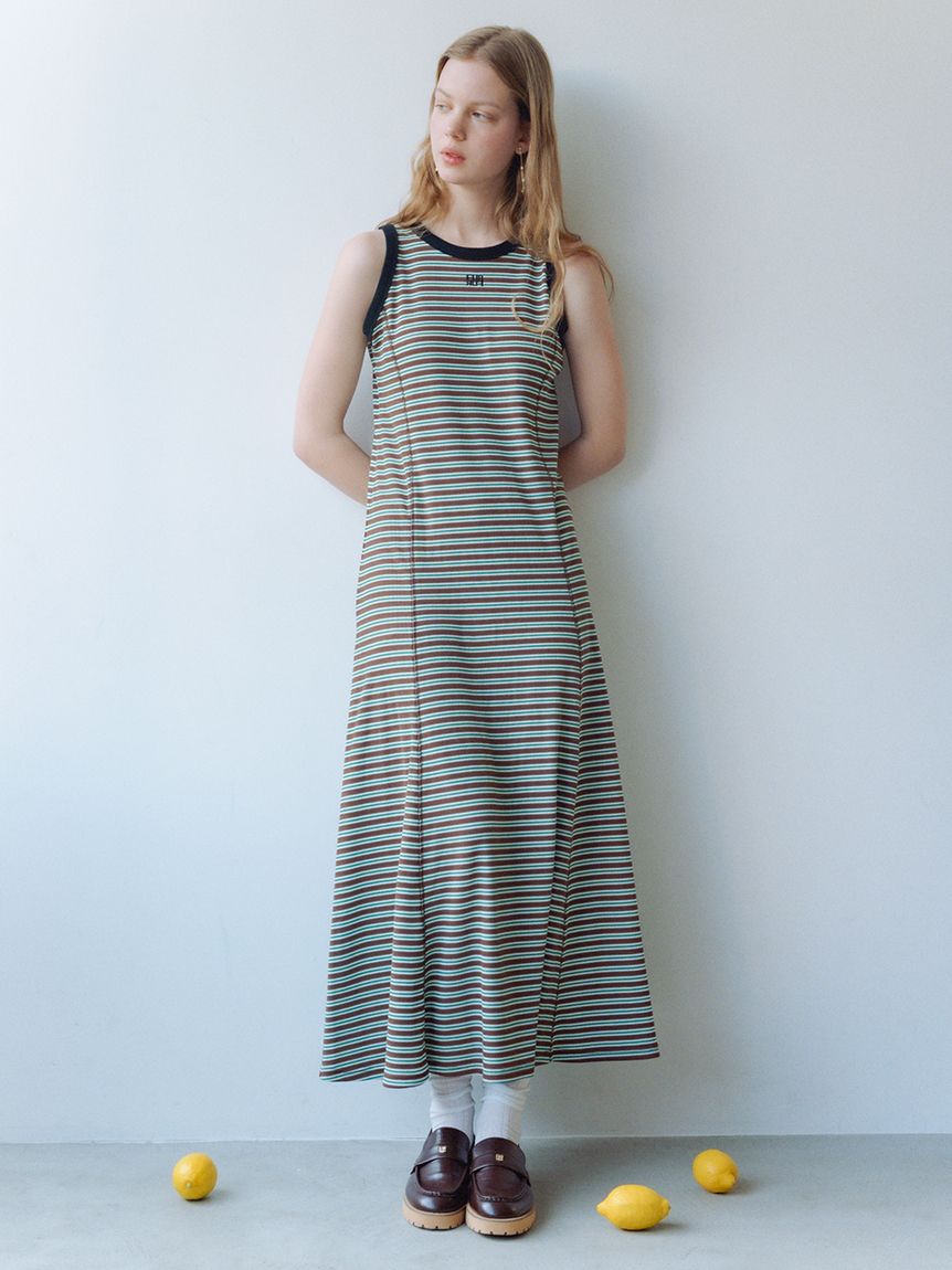 【着用3回】FURFUR♡ファーファー　ハーフジップニットワンピース　ホワイト FURFUR ハーフジップニットワンピース ホワイト｜Yahoo!フリマ（旧