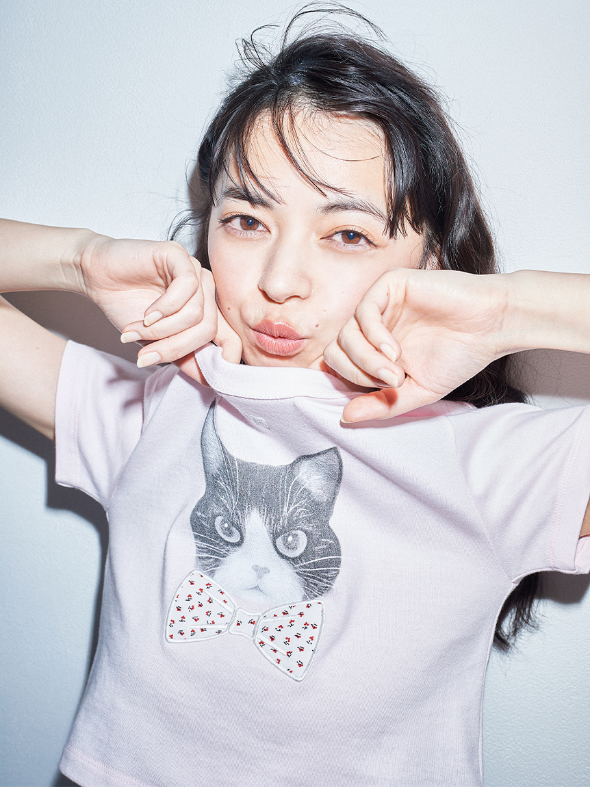 上國料萌衣コラボ】HanaプリントTシャツ（UNISEX）(Tシャツ