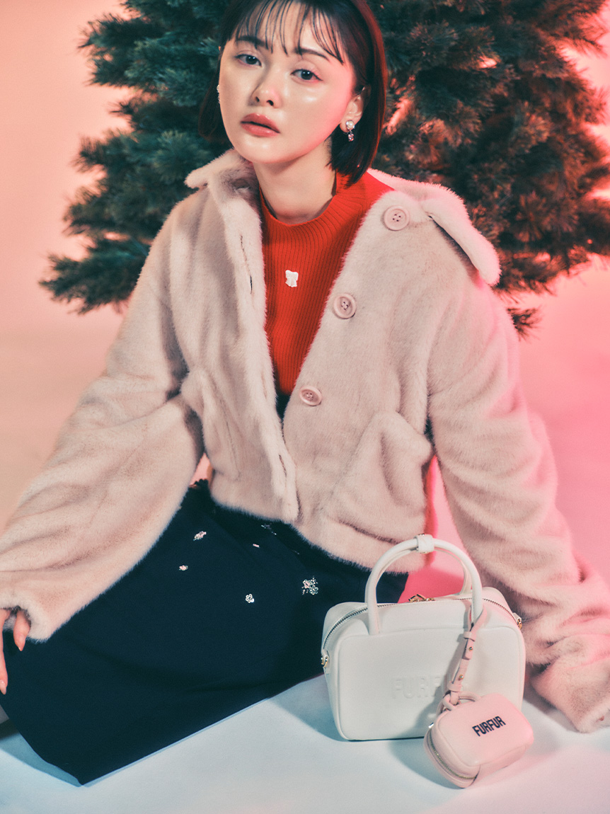 タグ付属★極美品★セオリー★ショートノーカラーファーブルゾン★シュガーピンク タグ付属☆極美品☆セオリー☆ショートノーカラーファーブルゾン☆シュガー