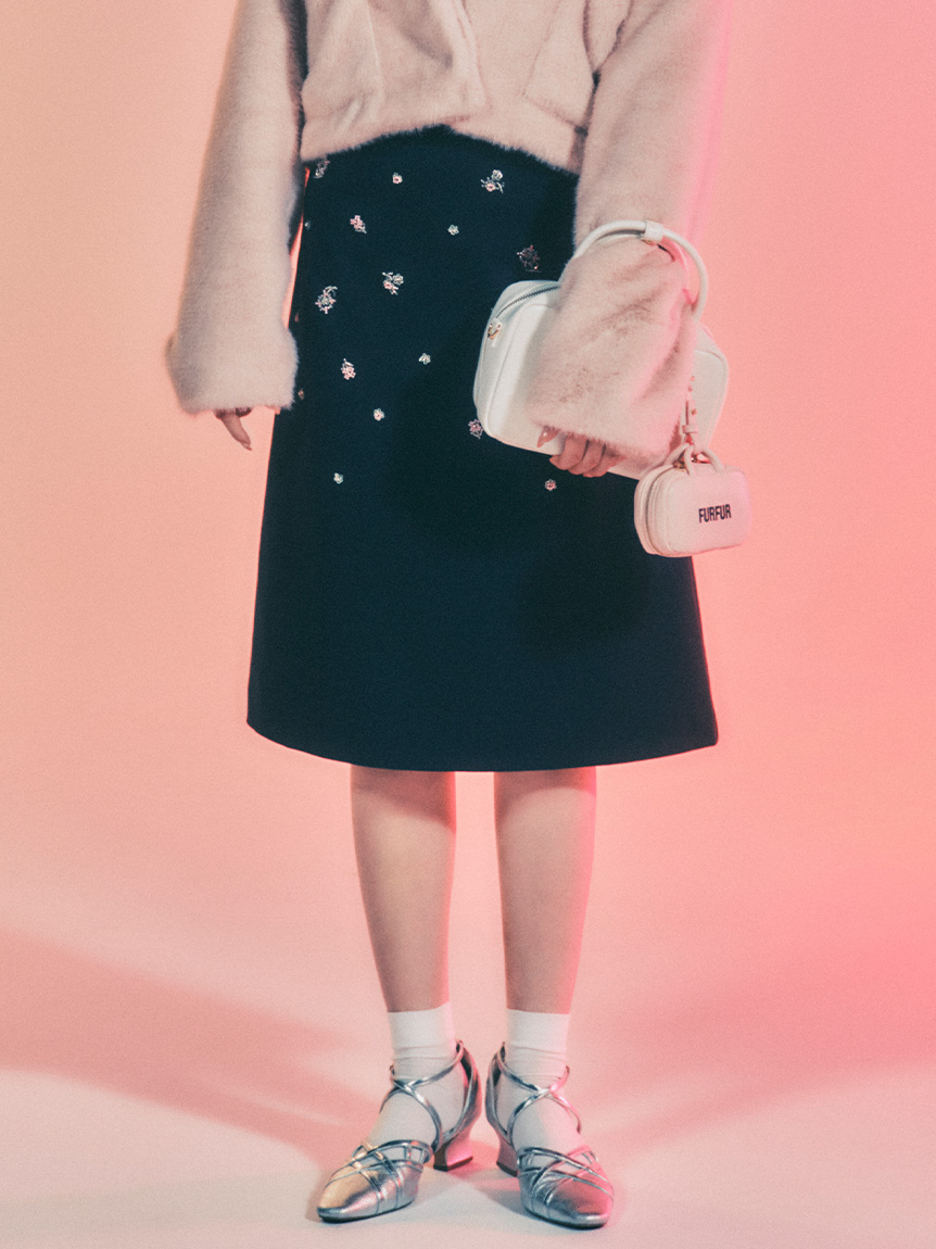 ビーズ刺繍ミディスカート(ミニスカート)｜ボトムス｜FURFUR（ファー