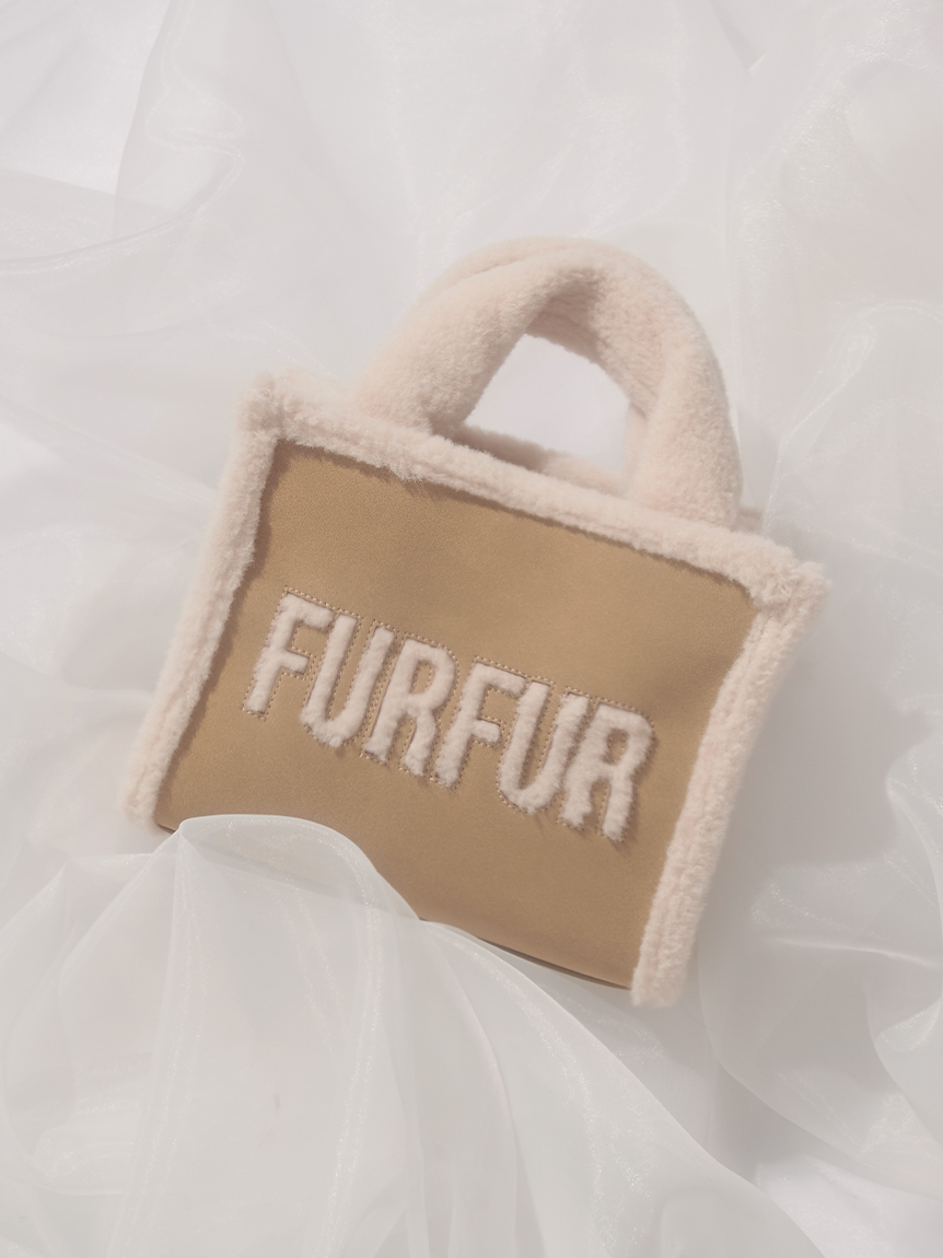 新品タグ付き✴︎FURFUR✴︎パッチワークファーコート ファーファー FURFUR 【限定カラー】ハートキルティングバッグ