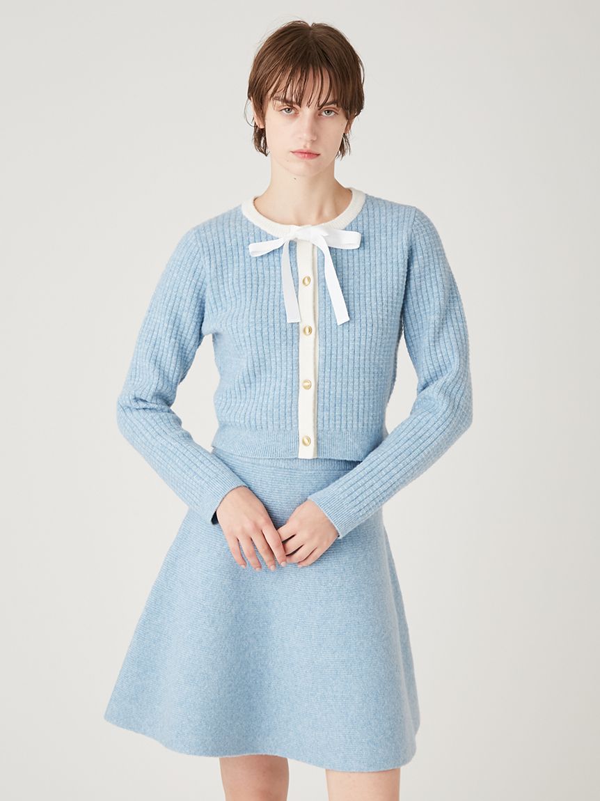 薄水色ノーソーイングニット3084 WEB・一部店舗限定カラー】ボウタイトリムニットセットアップ