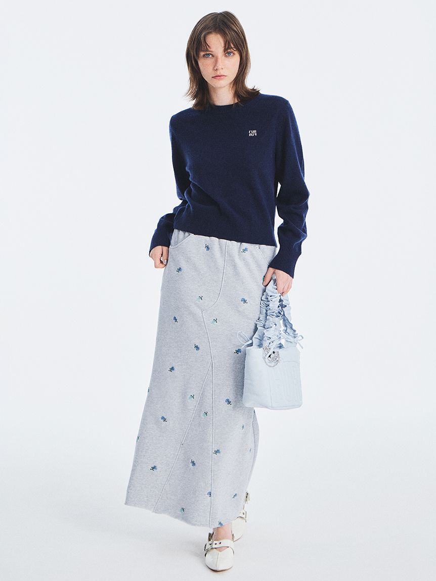 NOWOS新品 刺繍入りボタン付き黒ロングスカート S NOWOS 刺繍入り