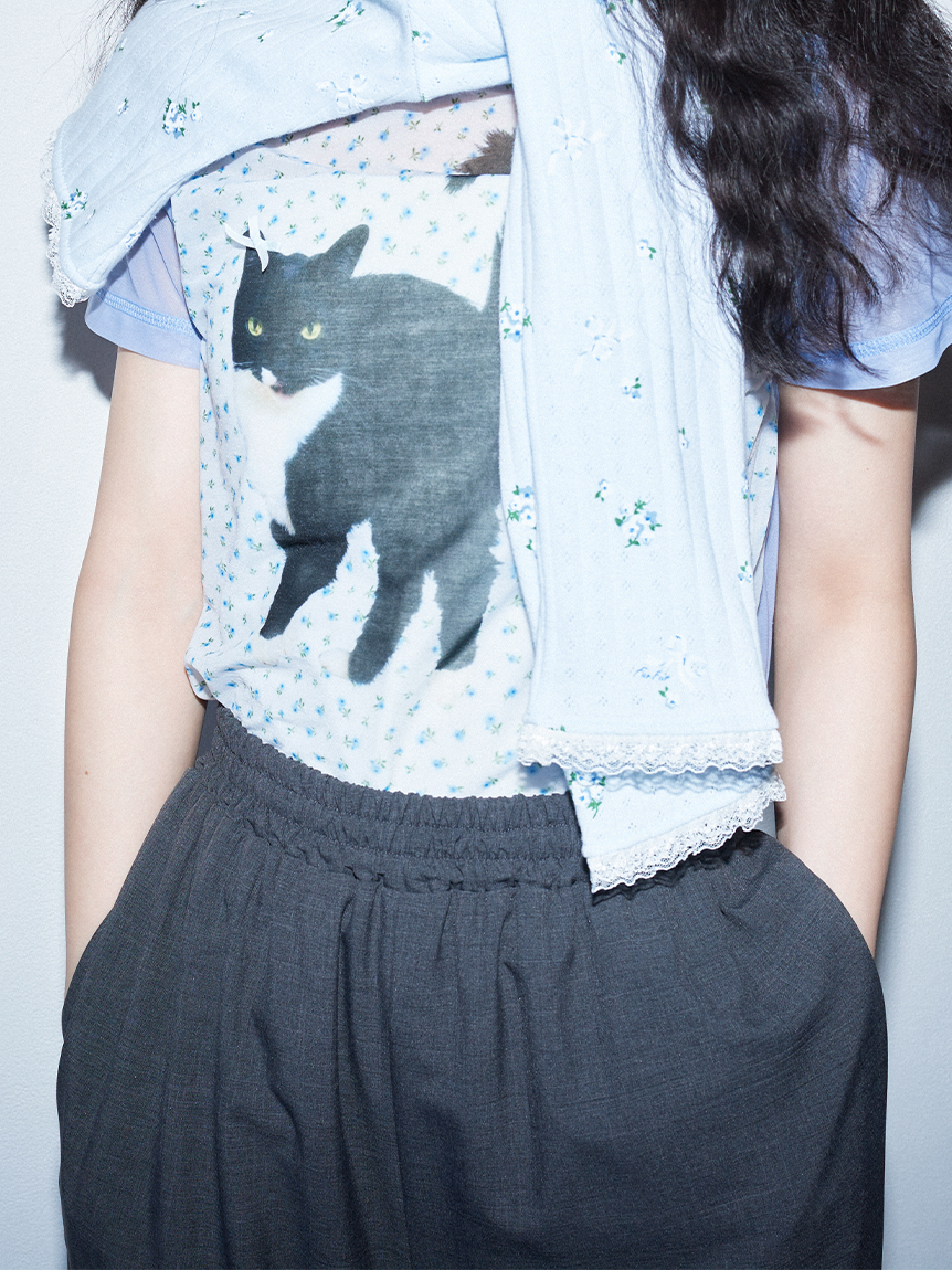 FLOWERS BIRDS MARKET ファー襟付き レースアップカーディガン FLOWERS BIRDS MARKET ファー襟付き レースアップカーディガン
