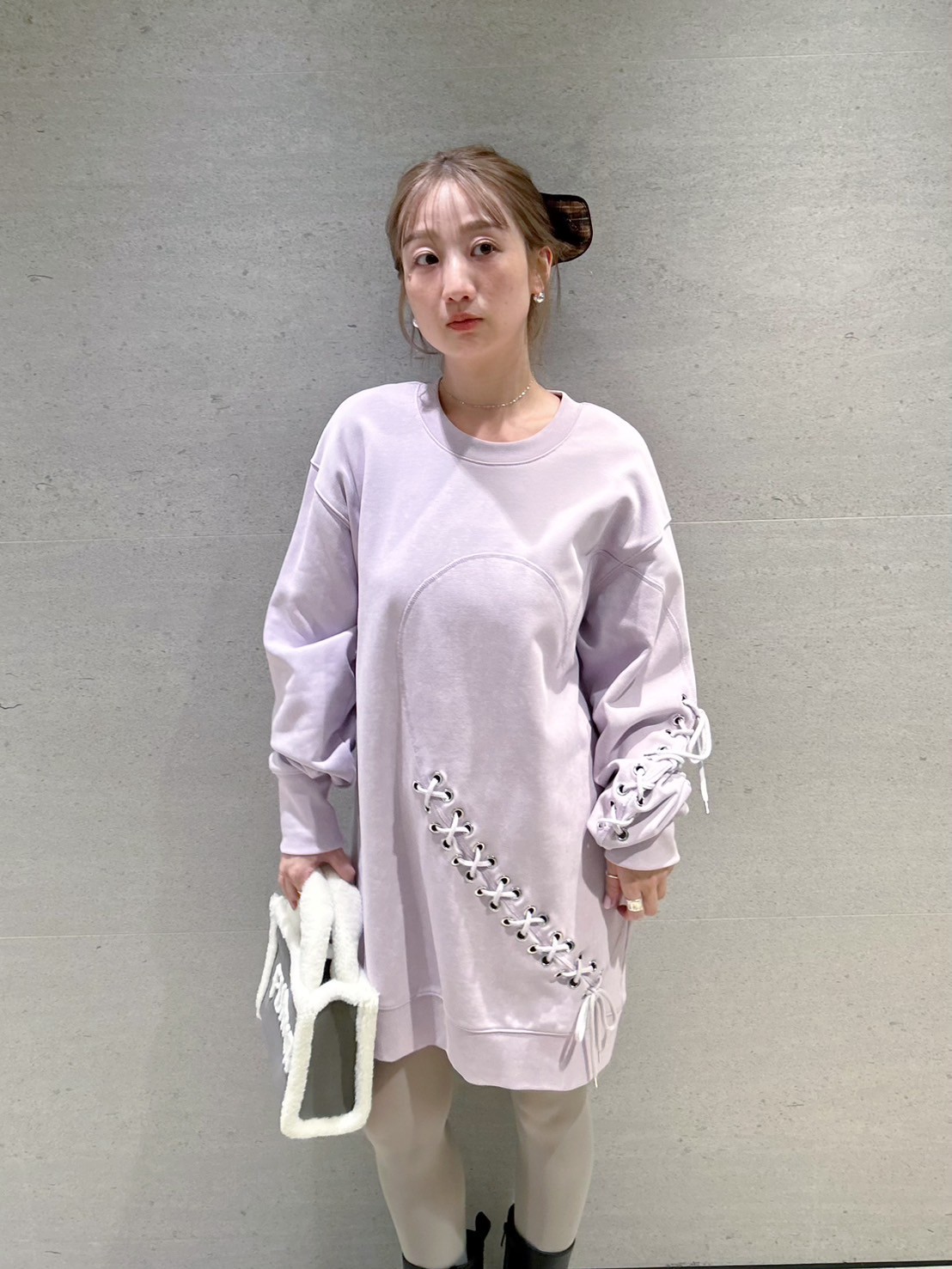 オフィシャルサイト限定カラー】ハートレースアップスウェット