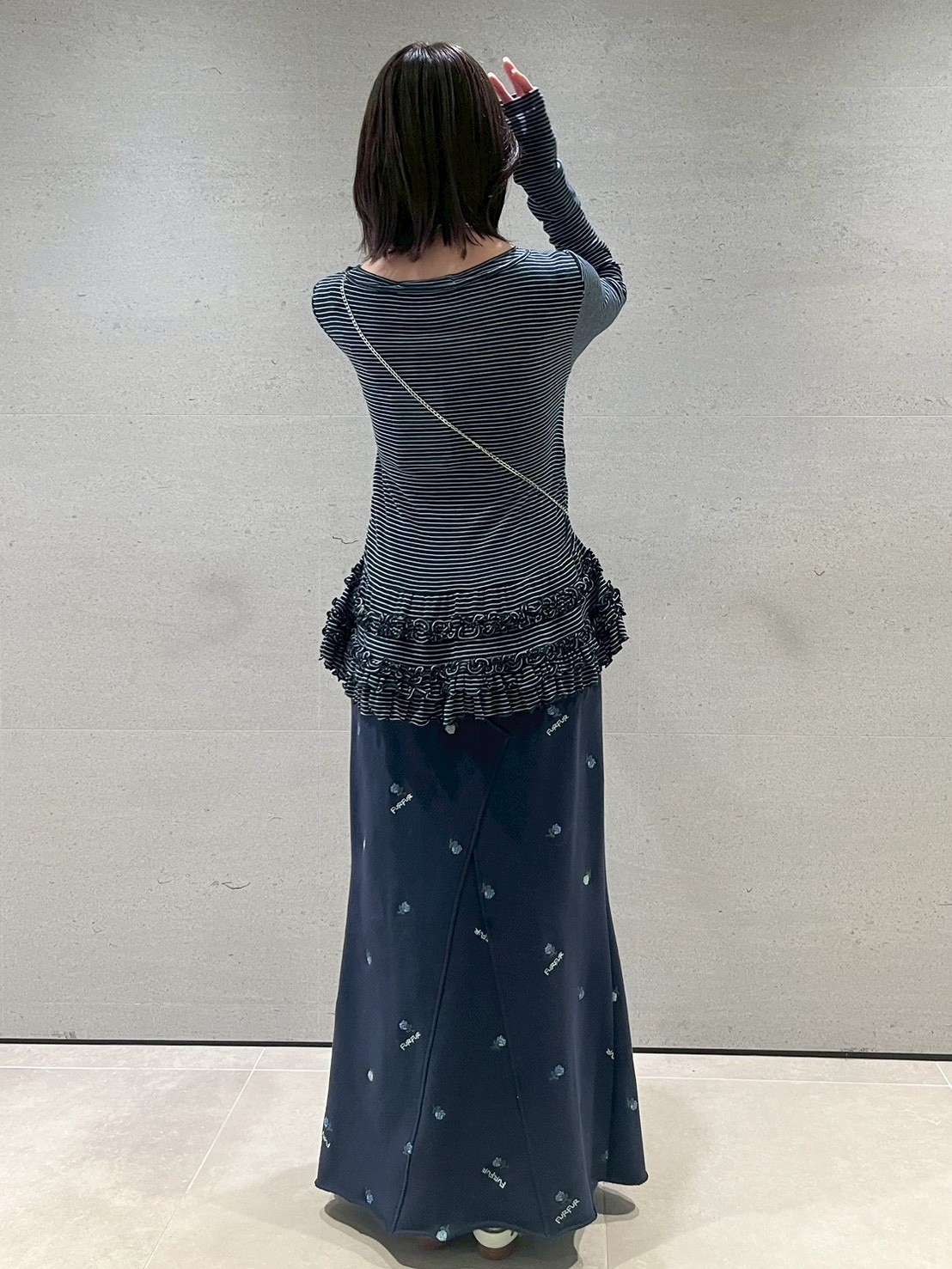 裾フリルジャージートップス(Tシャツ／カットソー)｜トップス｜FURFUR