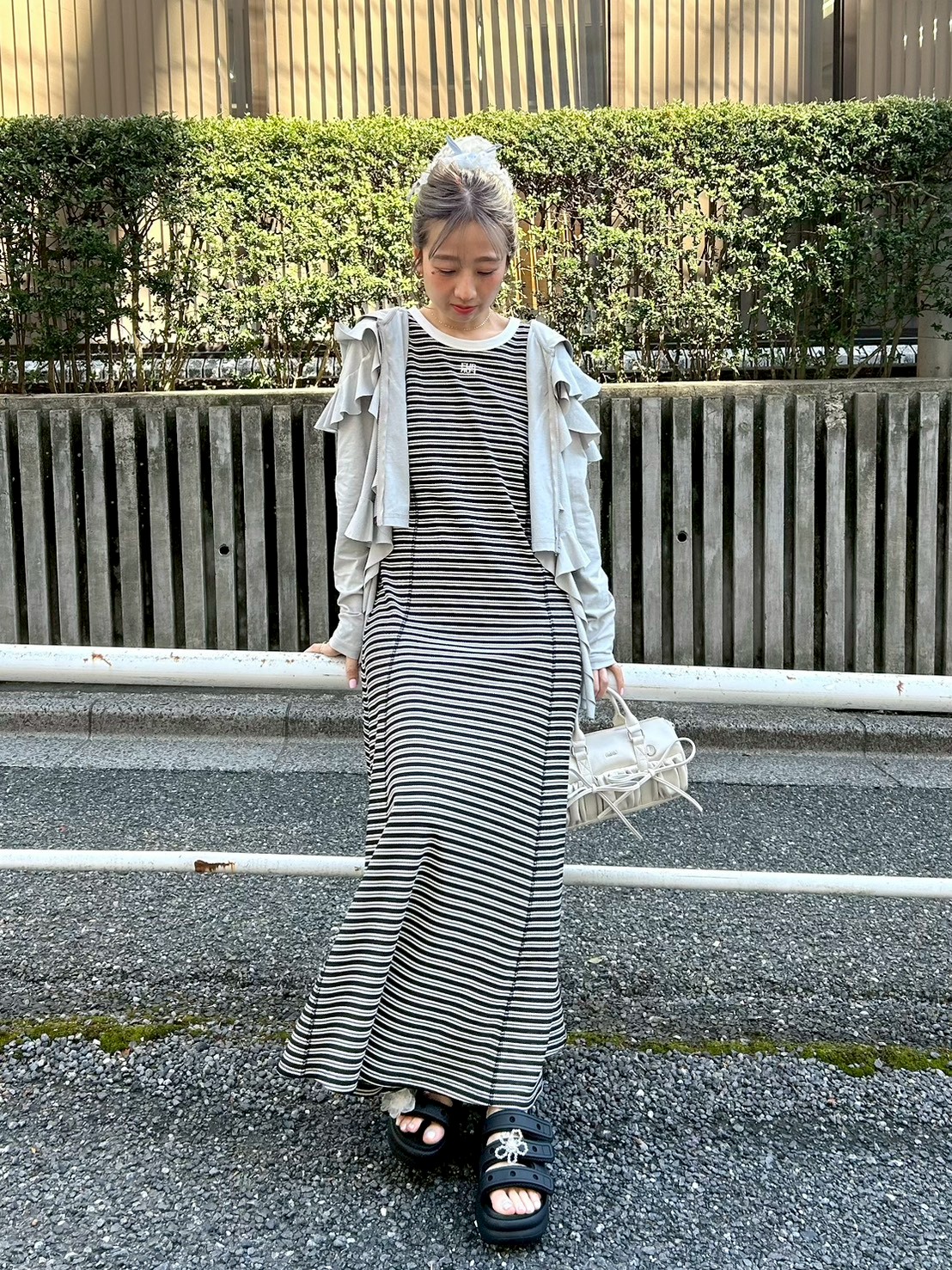 UVカット】フリルパーカー〈マシンウォッシャブル〉(パーカー)｜TOPS