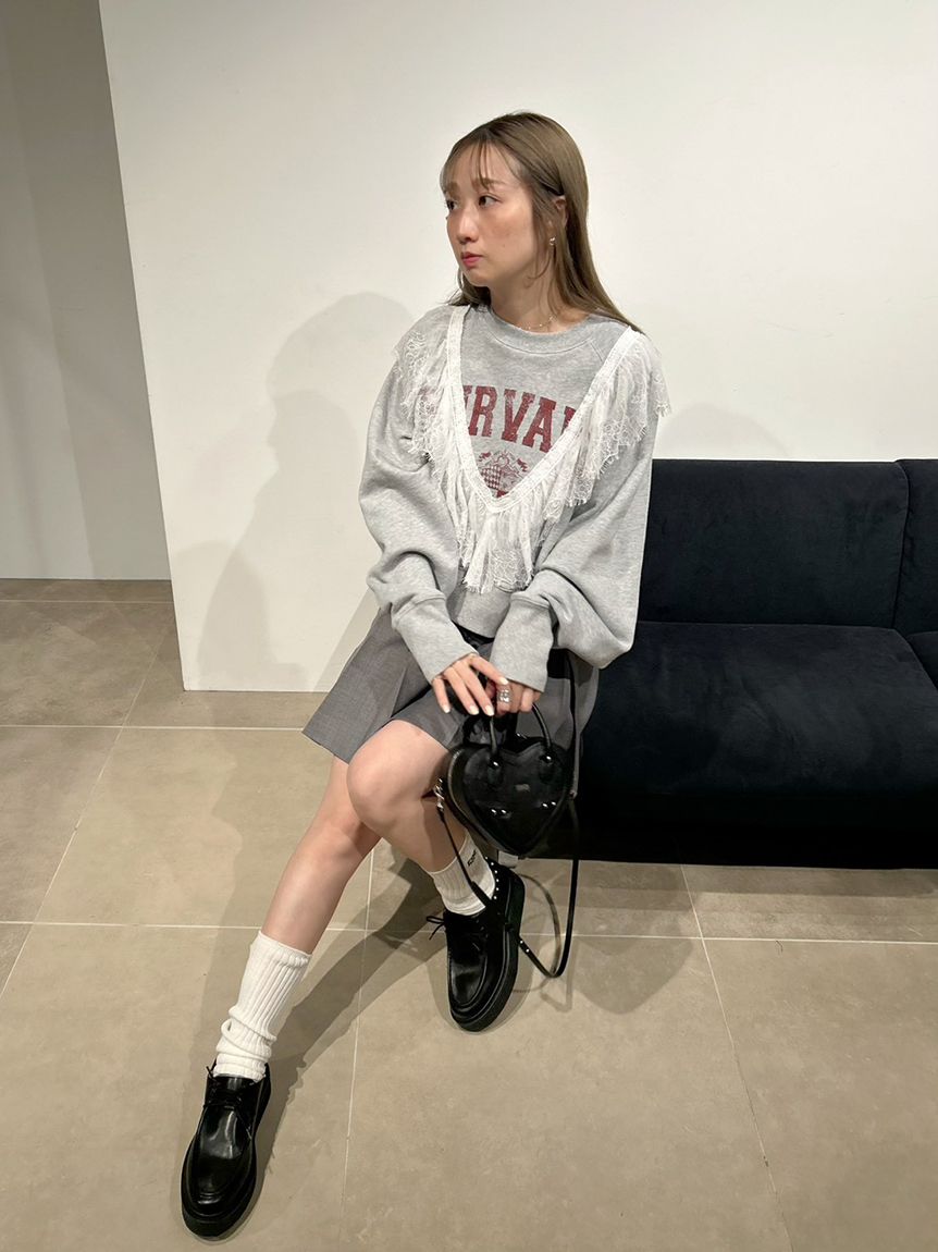 美品♡袖ファーボリュームスウェットトップス ボリュームファー袖スウェット[品番：PNYW0002779]｜PUNYUS （プニュズ