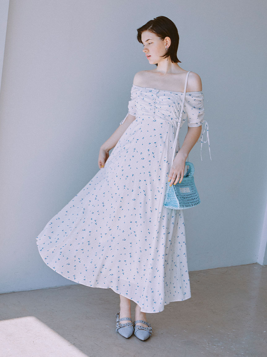 WEB限定カラー】チェリー柄プリントワンピース(ロングワンピース