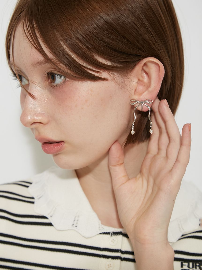 スウィングリボンイヤリング(イヤリング)｜ACCESSORY｜FURFUR（ファー