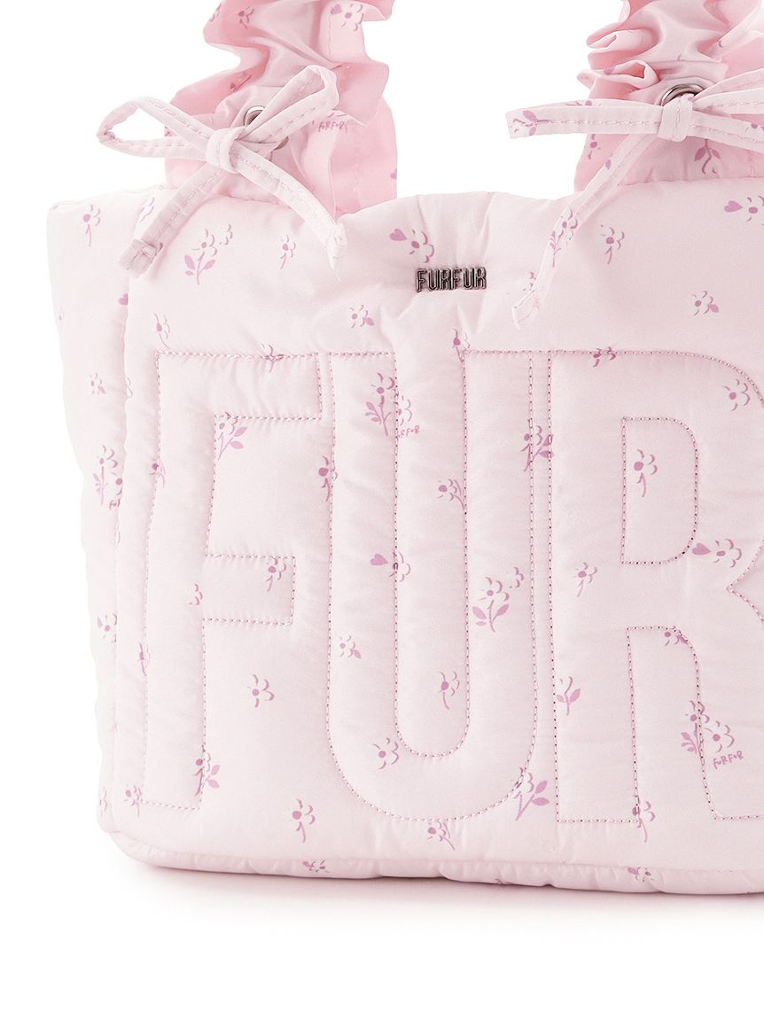 オフィシャルサイト限定カラー】ロゴパデッドトートバッグ(バッグ