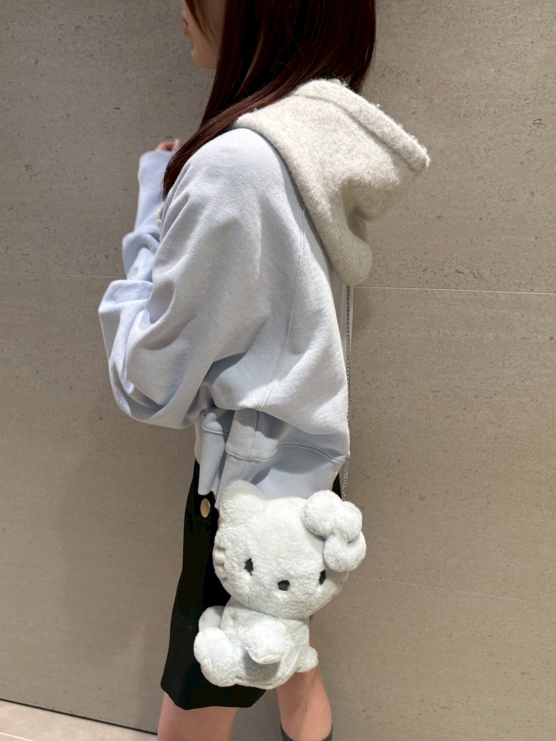 WEB・一部店舗限定カラー】HELLO KITTYぬいぐるみショルダー