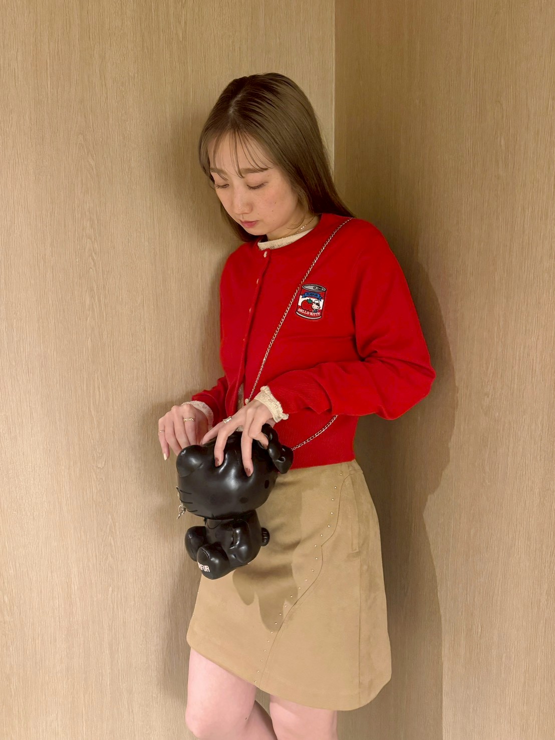 WEB・一部店舗限定カラー】HELLO KITTYぬいぐるみショルダー
