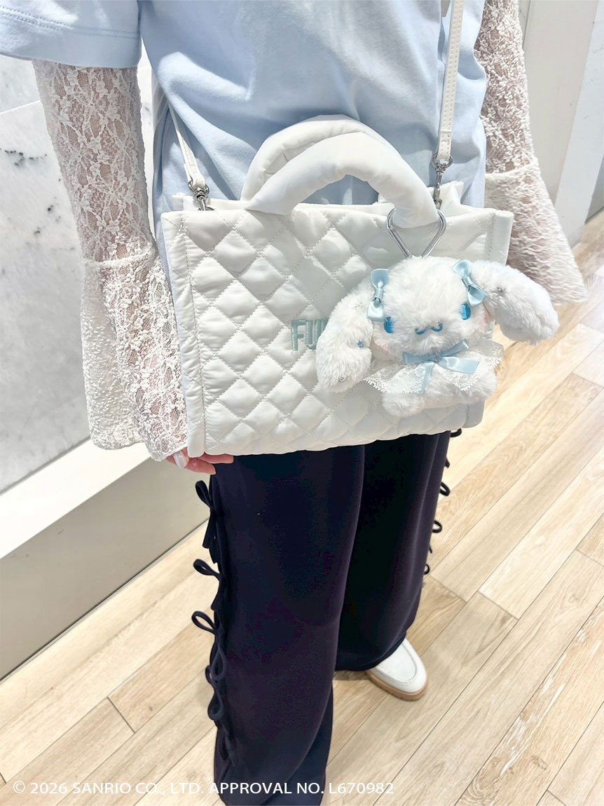 FURFUR シナモロール シナモン キルティングトートバッグ 限定色LBLU
