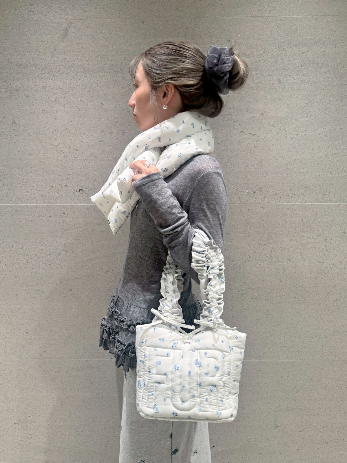 WEB限定アイテム】パデッドマフラー(マフラー/ストール)｜ファッション