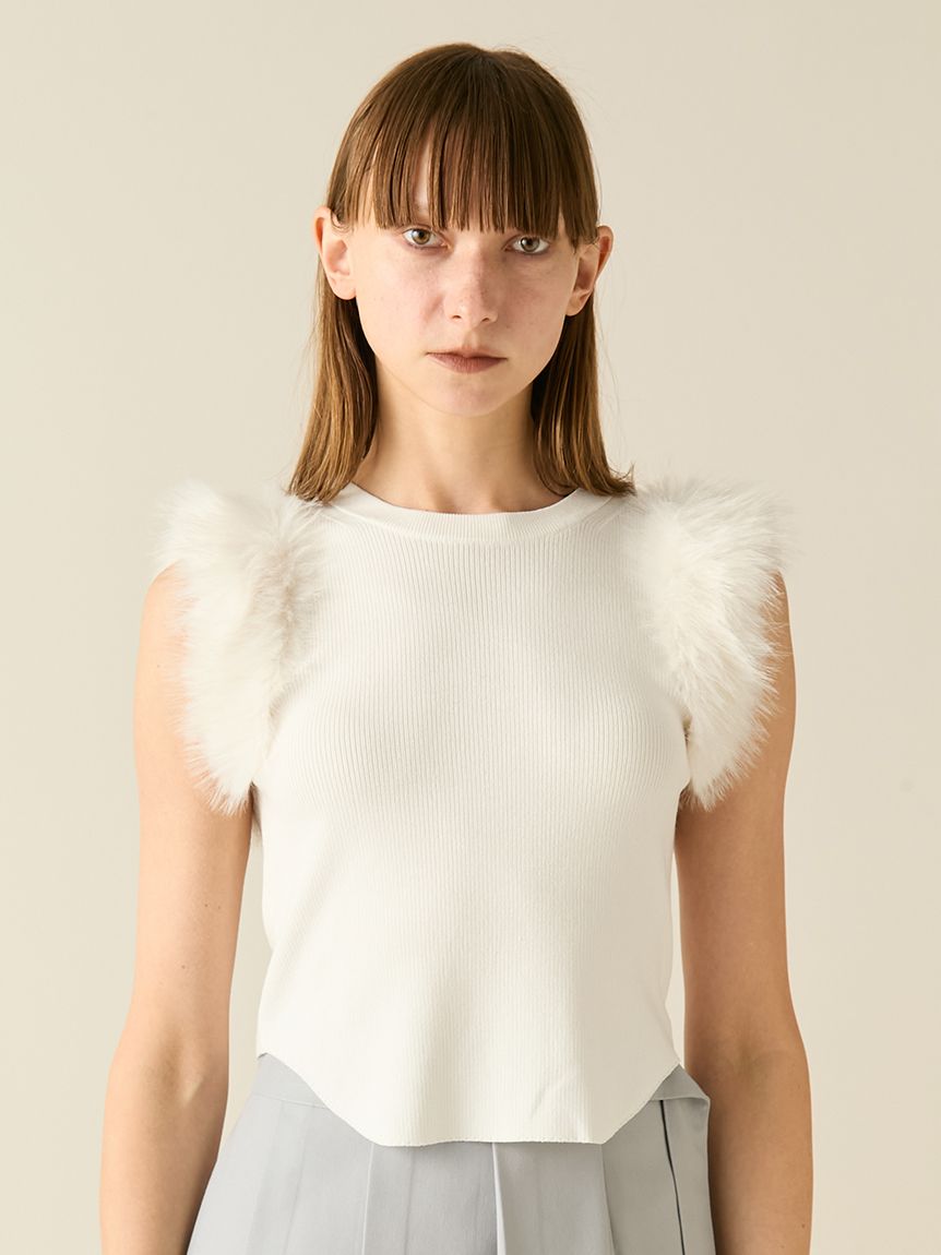 トップス theredthread S fluffy knit tops ivory THEREDTHREAD S fluffy knit tops white - メルカリ