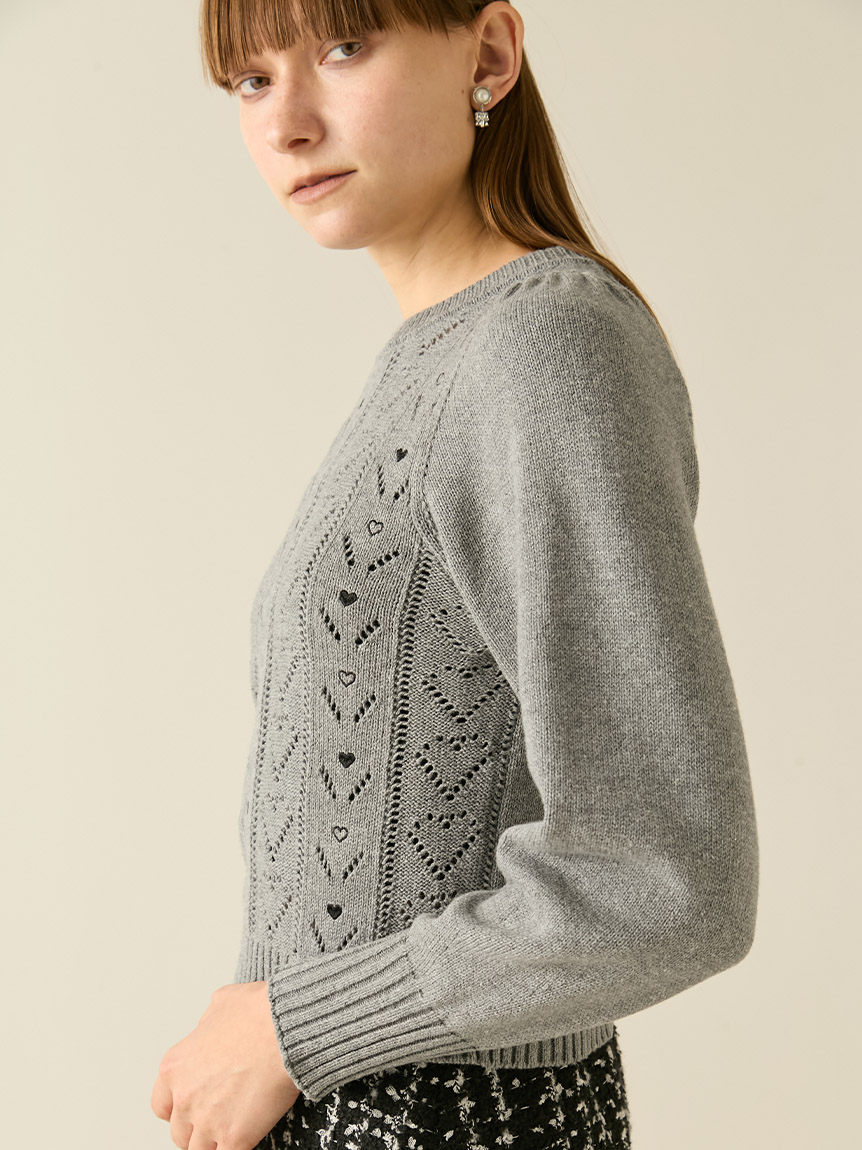 オフィシャルサイト・一部店舗限定】ハート刺繍アイレットニット