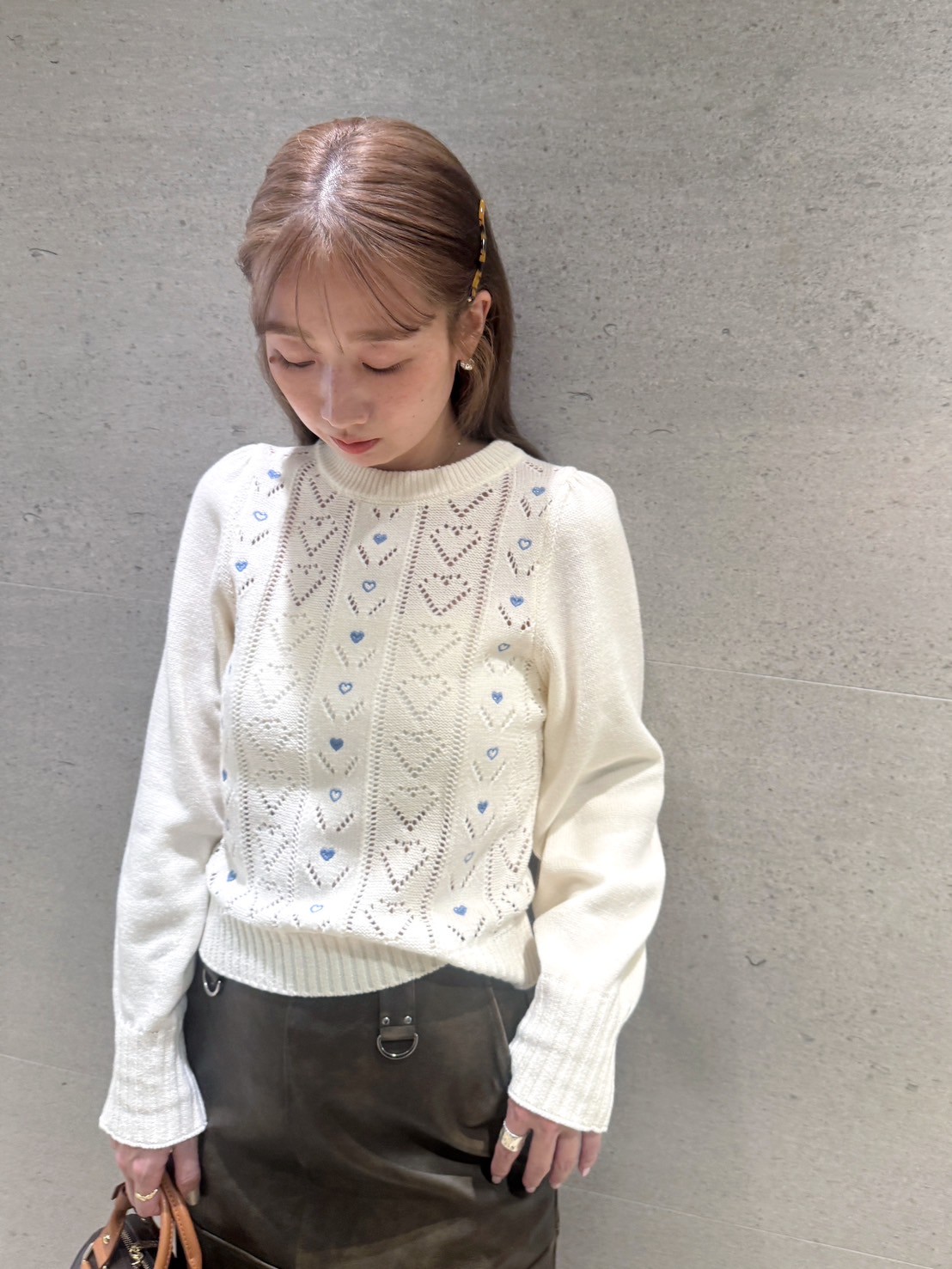 m♡ページ オフィシャルサイト限定】ハート刺繍アイレットニットトップス(ニット