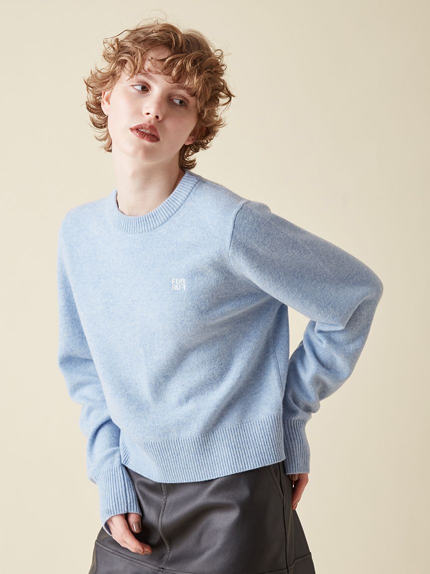 グレー ロゴ刺繍 クルーネックセーター FURFUR（ファーファー）の「ロゴ刺繍クルーネックセーター