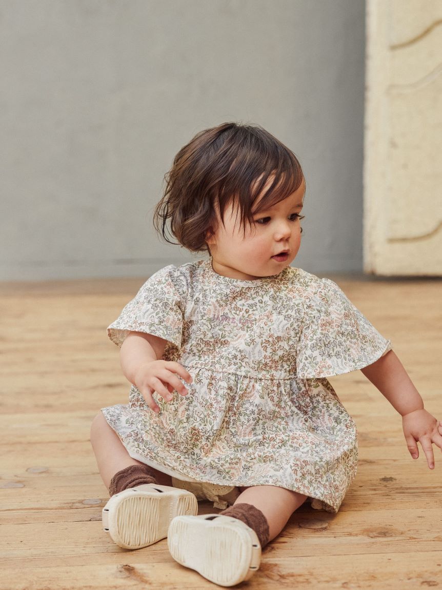 花柄Tシャツ／オーガニックコットン