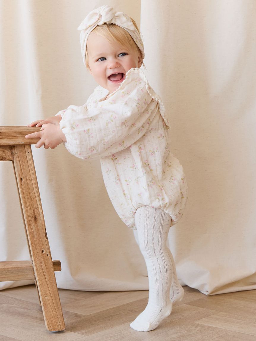 いしお様　現行 kayme ケイミー ピンクフラワー 衿付きフリルブラウス 極美品✨現行 kayme ケイミー ピンクフラワー 衿付きフリル