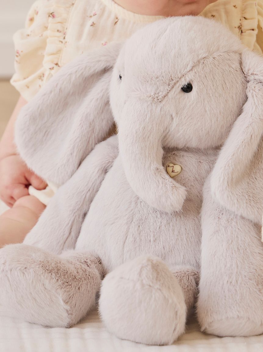 Olive the Elephant(ぬいぐるみ) │ JAMIE KAY （ジェイミーケイ）公式