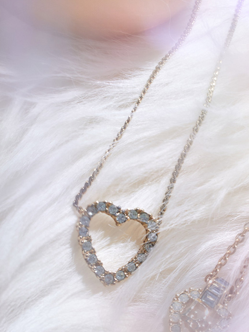 Christian Dior ディオール ネックレス ラインストーン アイテム ✨極美品✨ Dior ディオール ネックレス Dロゴ ラインストーン
