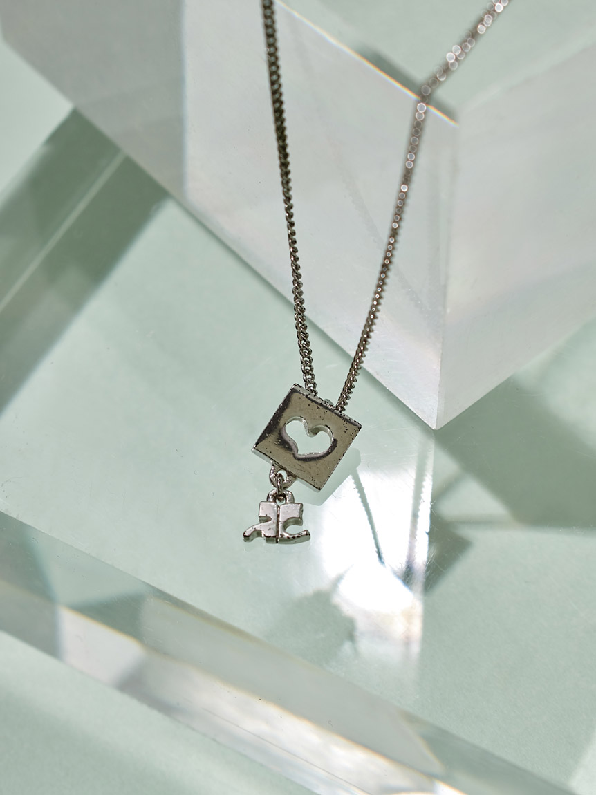 Courreges ロゴネックレス(ヴィンテージアクセサリー