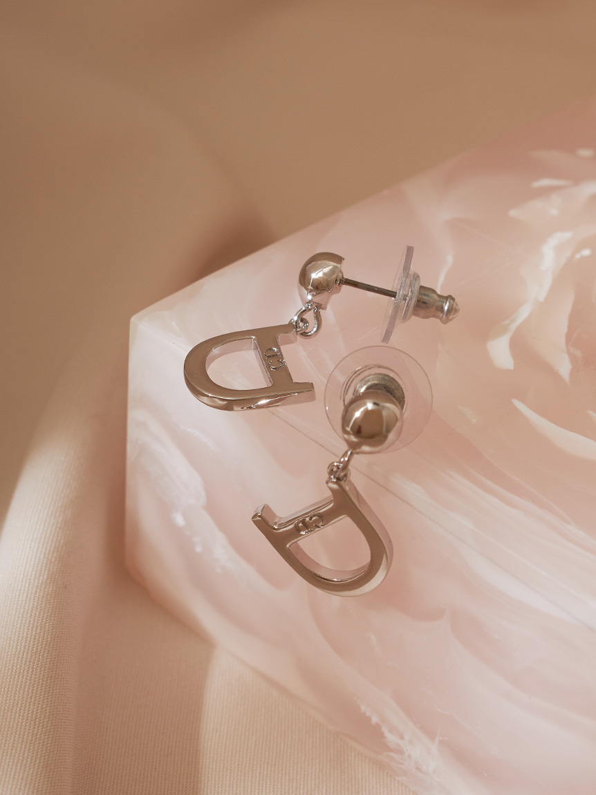 2点セットDior ディオール CDロゴ ネックレス & ヴィンテージ ブローチ Christian Dior CD ロゴネックレス(ヴィンテージアクセサリー