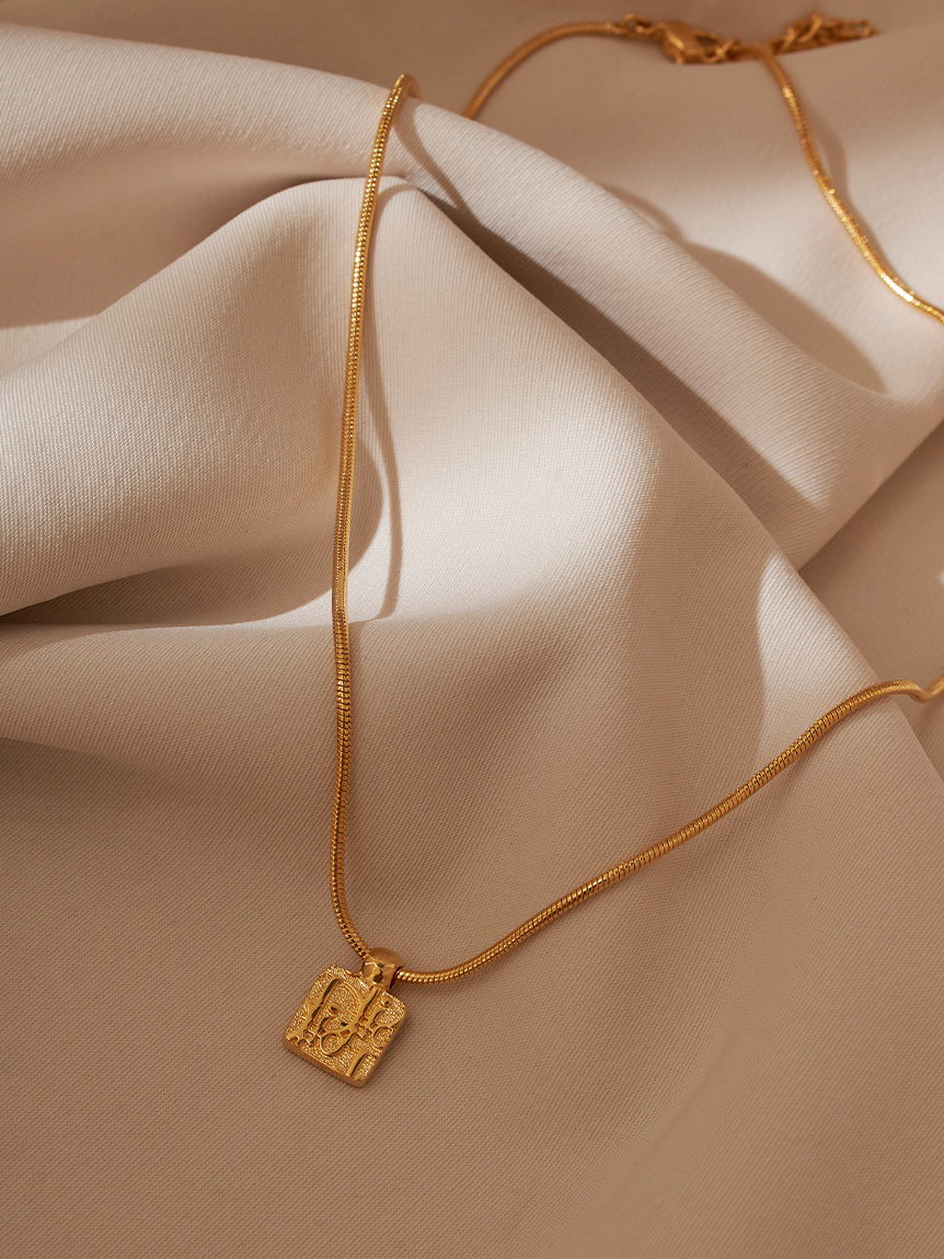 Christian Dior ロゴネックレス(ヴィンテージアクセサリー