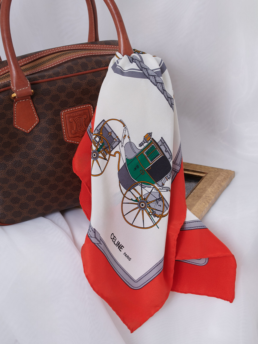 CELINEシルクスカーフ(ヴィンテージ革小物・グッズ)｜ヴィンテージ商品