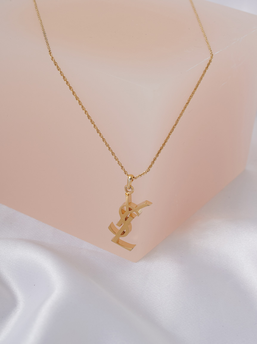 サンローラン　ネックレス　 カサンドラ　ロゴ　イブサンローラン YSLカサンドラロゴネックレス(ヴィンテージアクセサリー