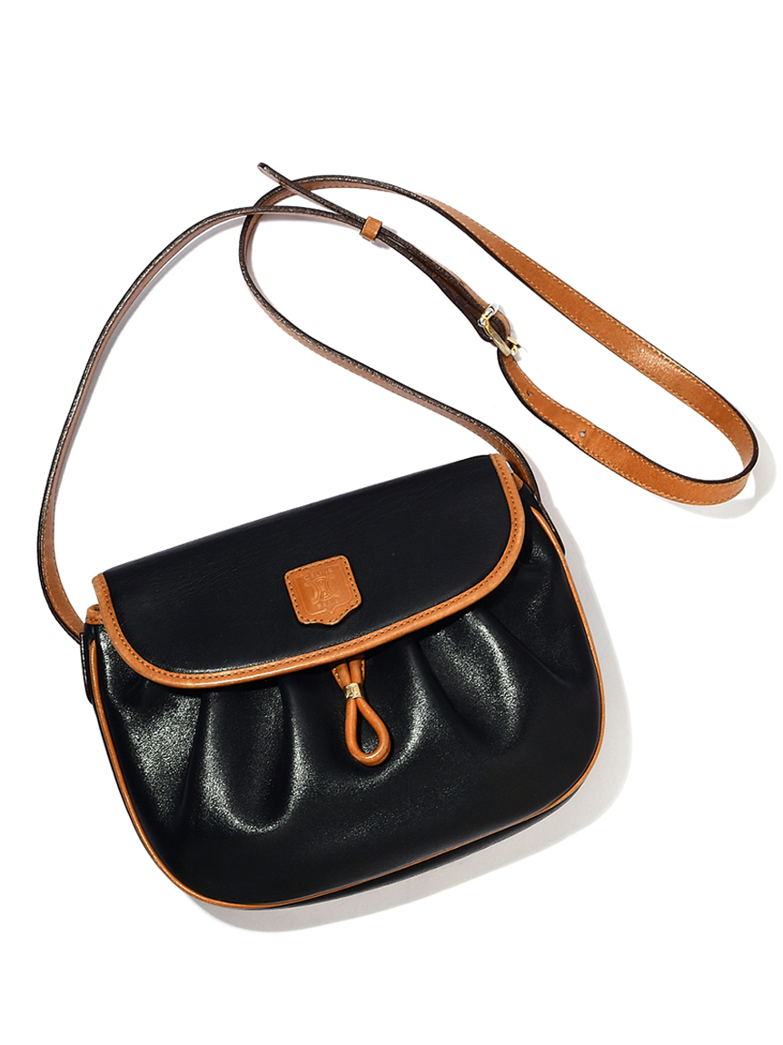 CELINEブラゾンロゴフラップショルダー