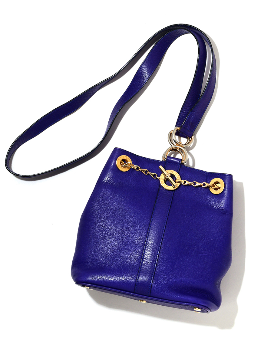 CELINEロゴサークル巾着ショルダー