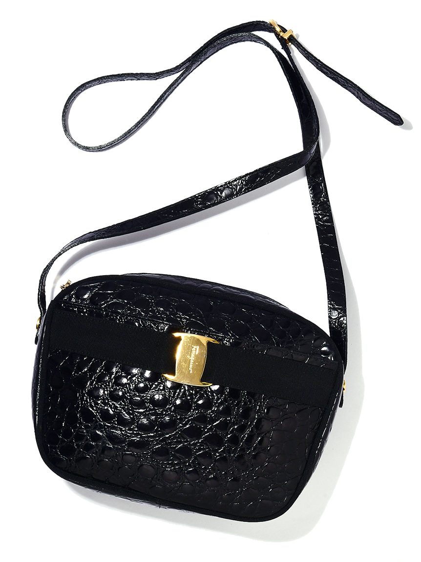 Salvatore Ferragamoヴァラ型押クロコショルダーバッグ