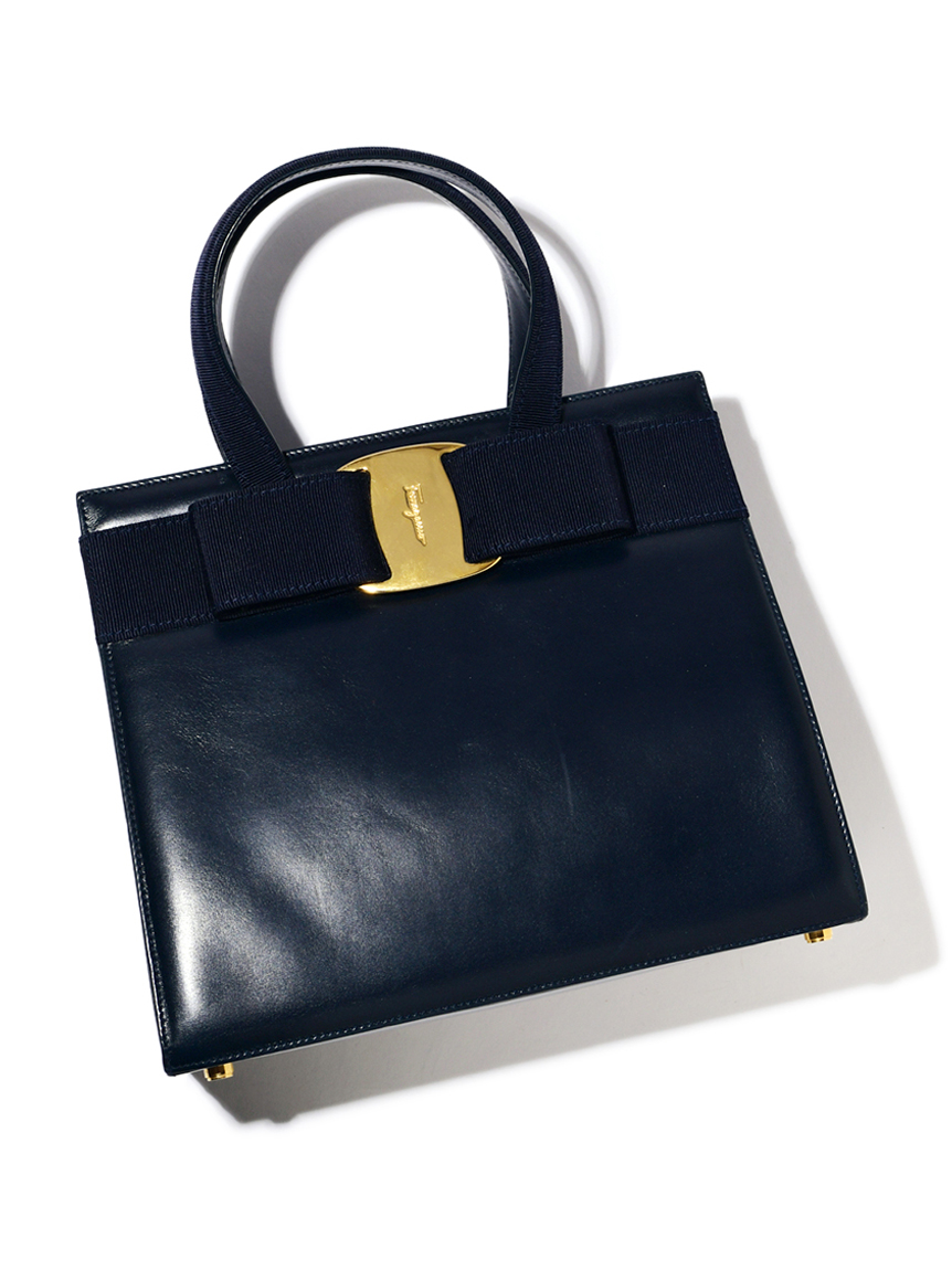 Salvatore Ferragamoヴァラスムースカーフ2wayショルダーバッグ