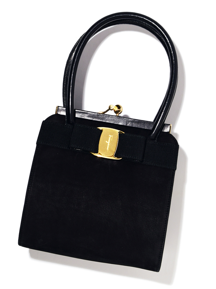 Salvatore Ferragamoヴァラスエードがま口ハンドバック